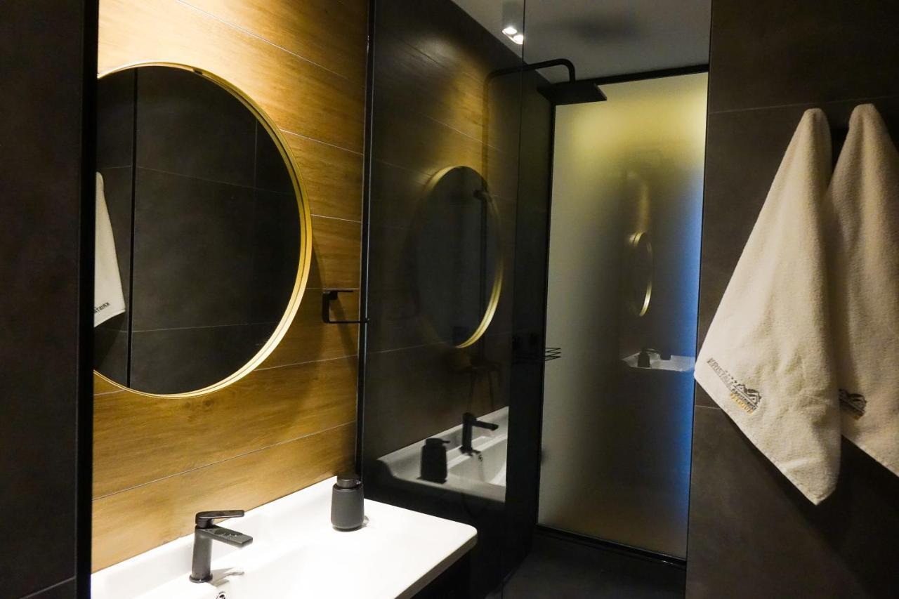 Kristall Apartments Premium ชาบาซ ภายนอก รูปภาพ