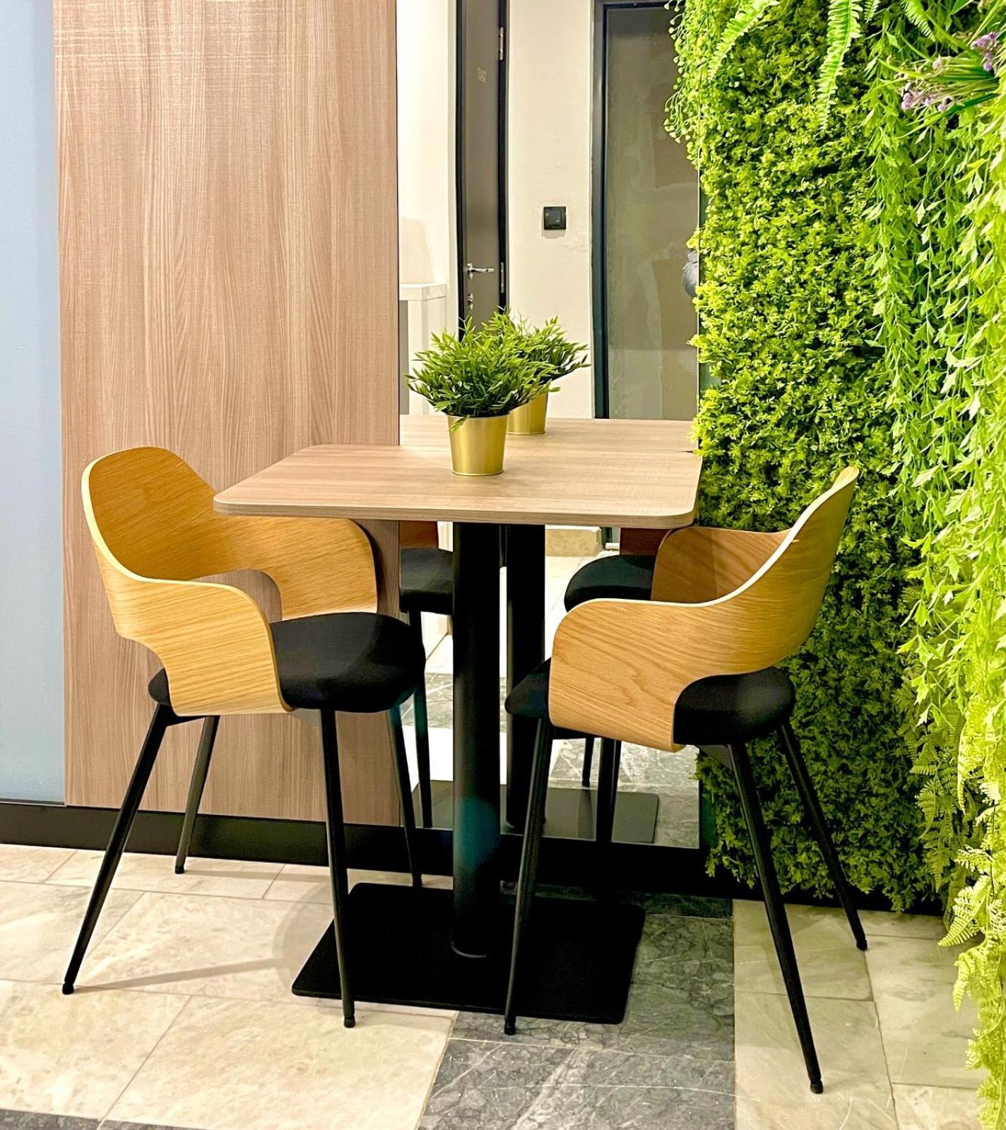 Kristall Apartments Premium ชาบาซ ภายนอก รูปภาพ