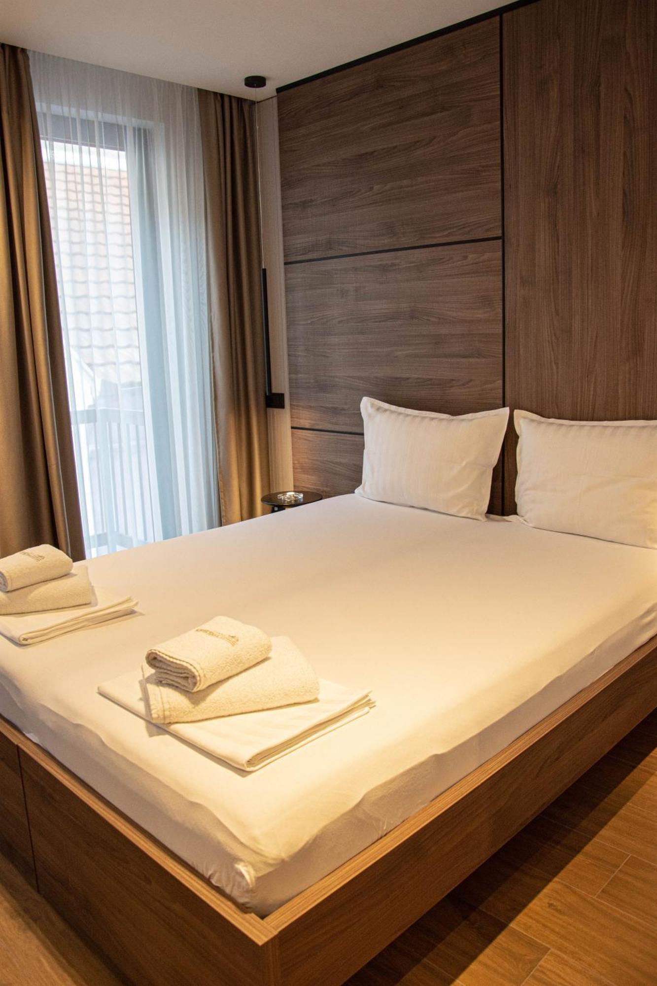 Kristall Apartments Premium ชาบาซ ภายนอก รูปภาพ