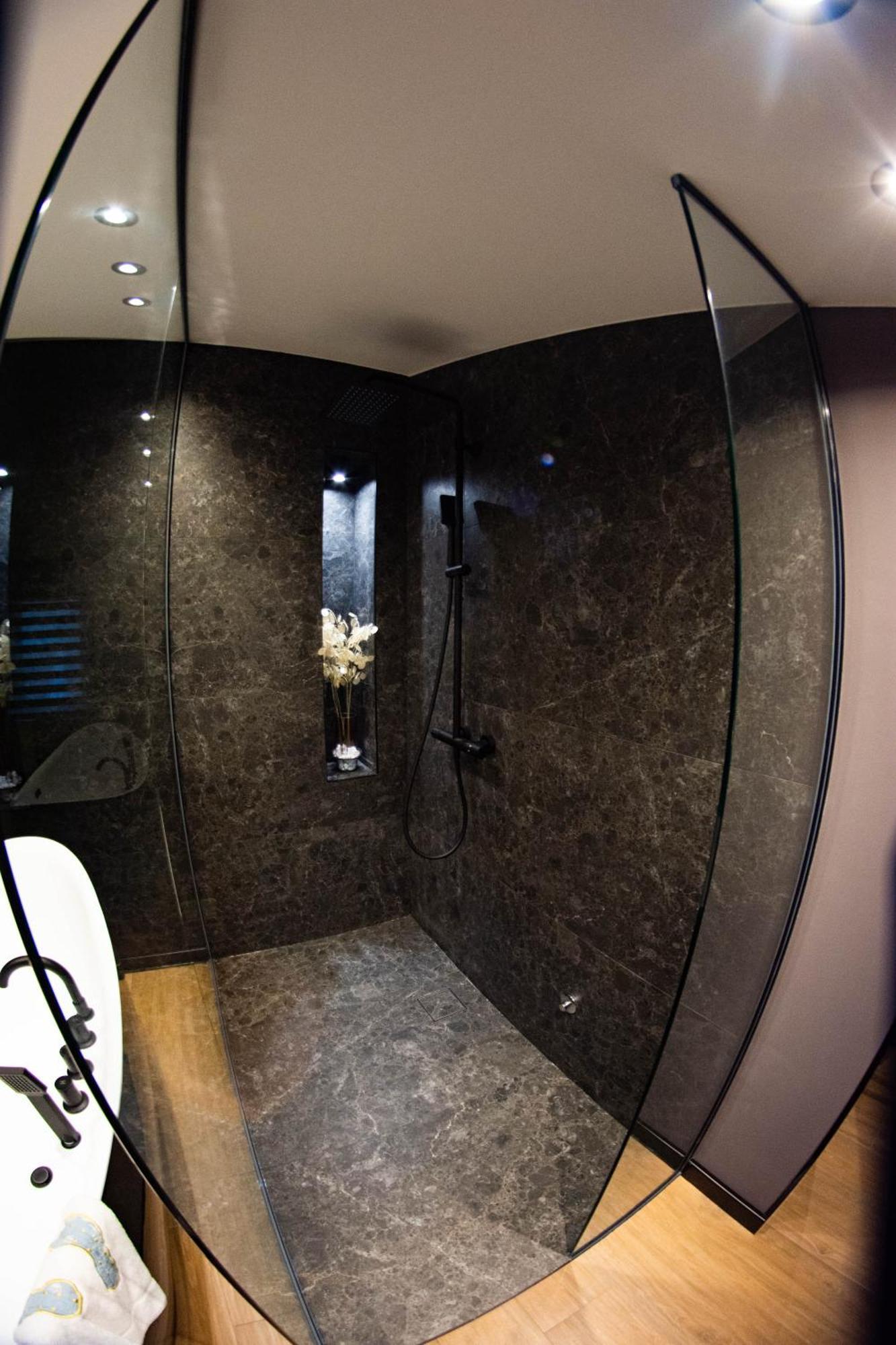 Kristall Apartments Premium ชาบาซ ภายนอก รูปภาพ
